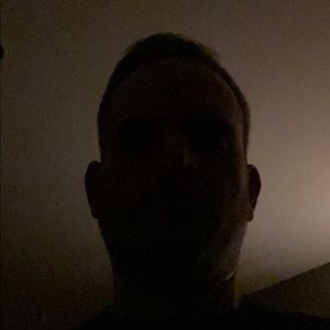 Meet your Posher, Carlos